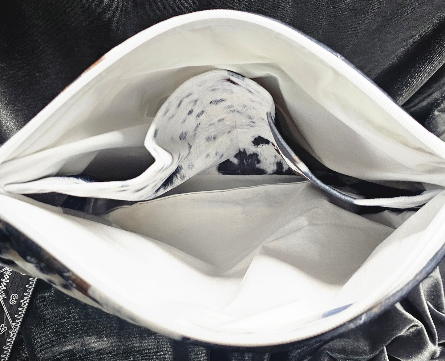 Cowgirl Wanna Single Zip Crossbody